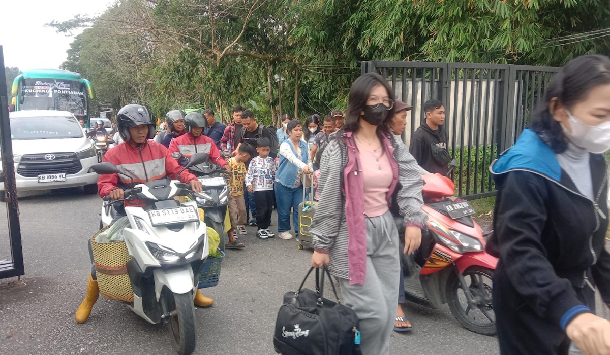 Lebaran 1447 H: Cross-Border Activities at Entikong PLBN Surge Sharply