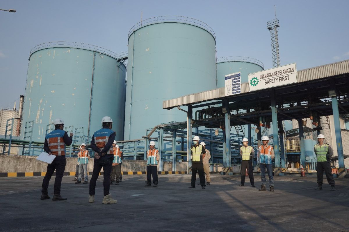 Pelindo Multi Terminal Ensures Smooth Logistics Flow During Eid Return Travel