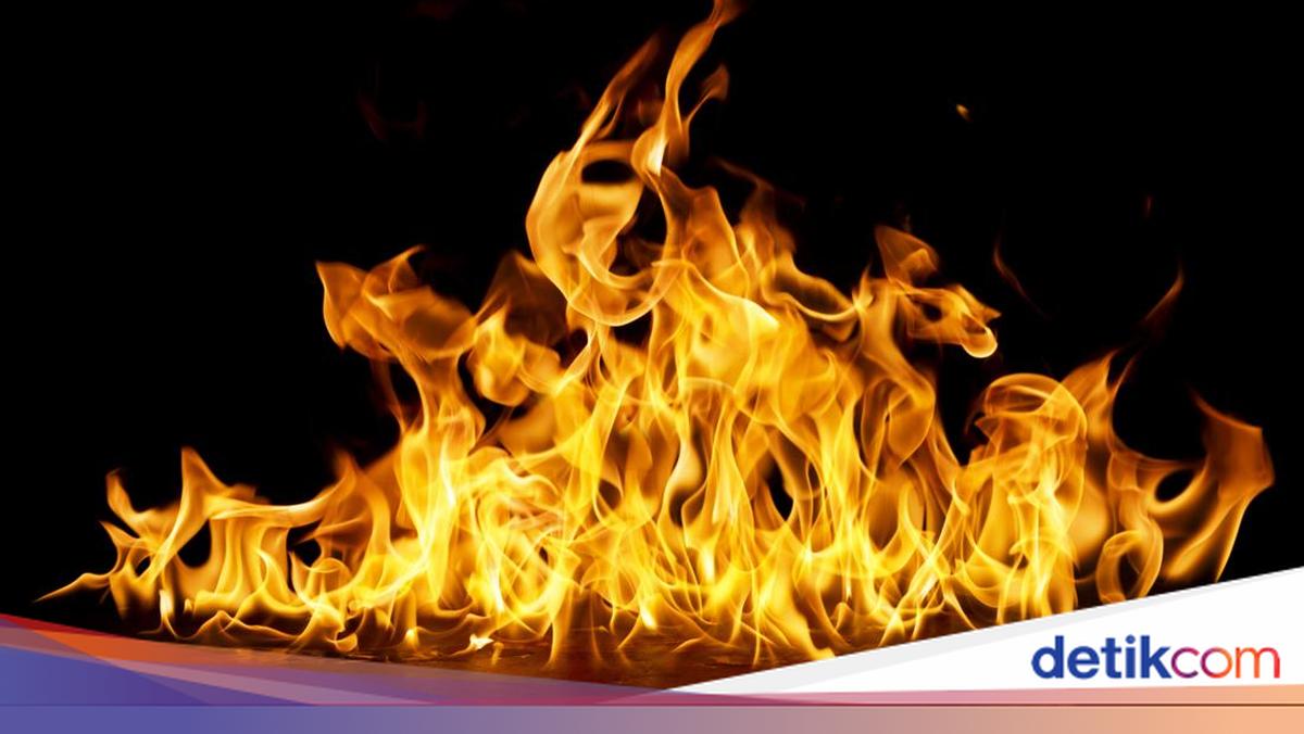 Israel's Secret Weapons Factory in Czech Republic Torched