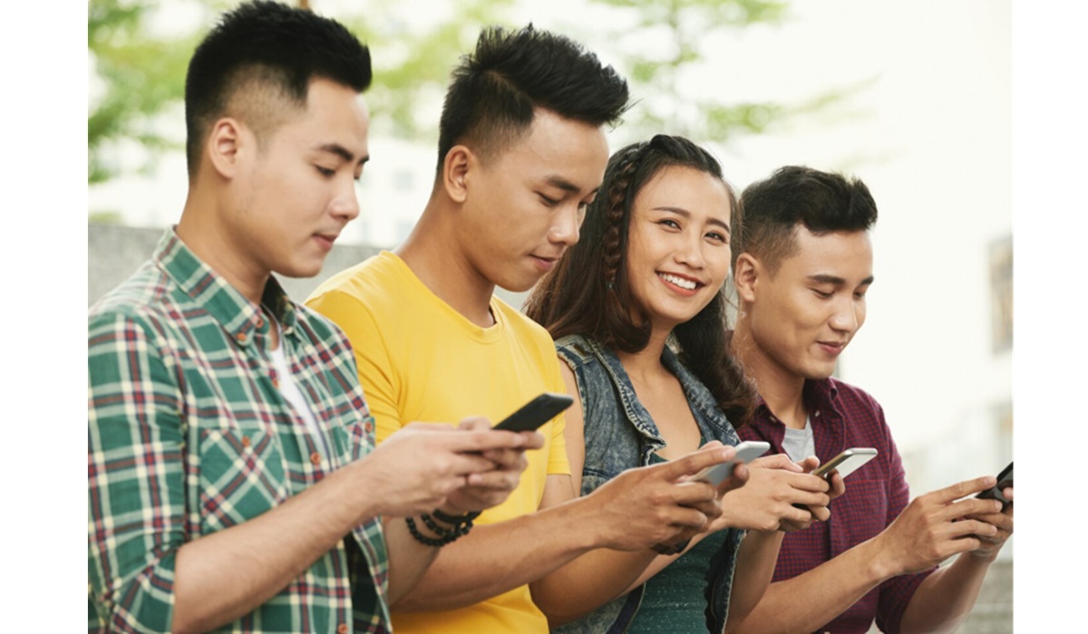 Avoid Total Ban on Social Media for Teenagers, Psychologist Introduces KREASI Method