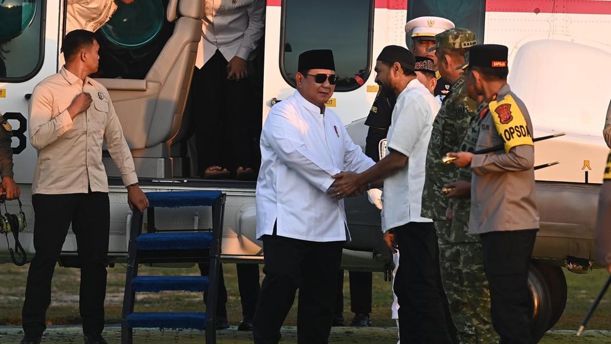 Prabowo: No More Refugees in Aceh Tamiang Living in Tents