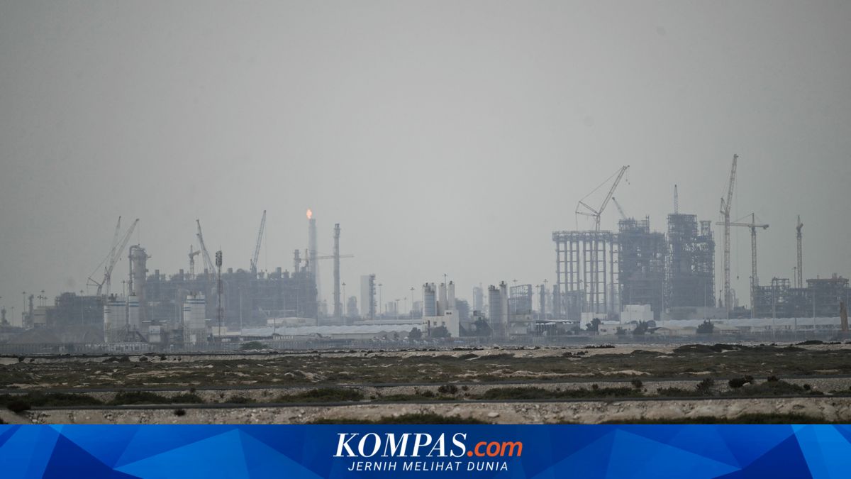 Qatar's LNG Attacked by Iran, Energy Chief: We Warned from the Start