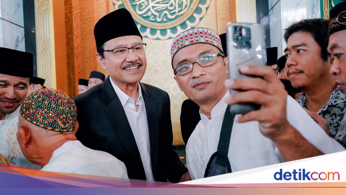 After Eid Prayer, Gus Ipul Stresses Efficiency Does Not Apply to Social Assistance