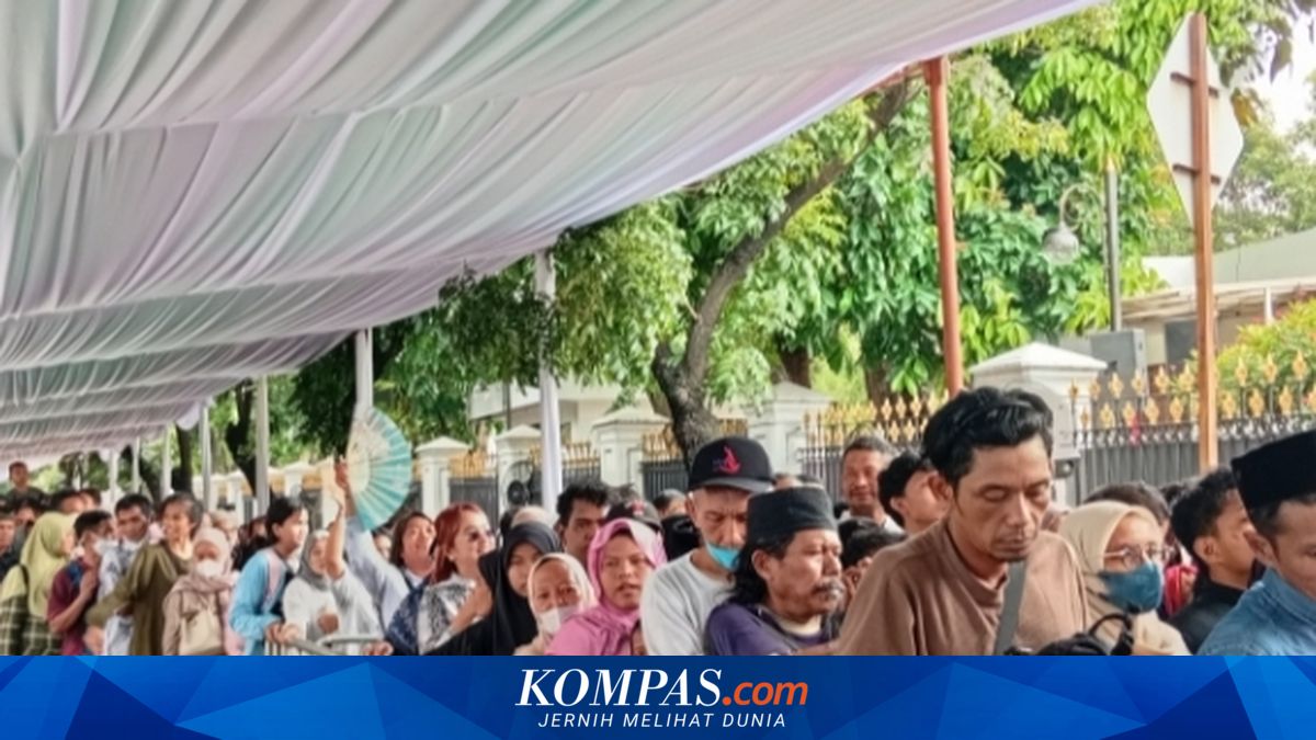 Bringing Child to Prabowo's Halalbihalal, Mother from Cibitung: My Child Wants to See the Palace
