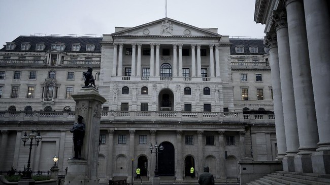 Iran War Triggers Crisis: UK Borrowing Costs at Highest in 18 Years