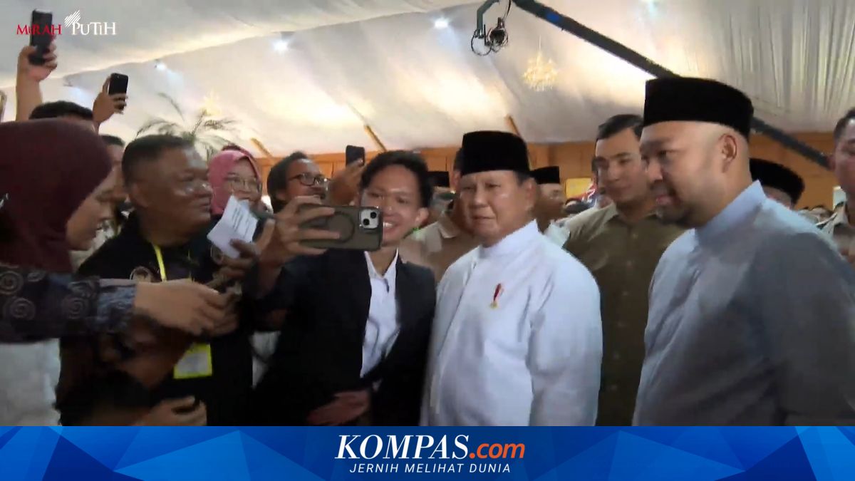 Halalbihalal at the Palace: Prabowo Serves Selfies and Hugs Citizens