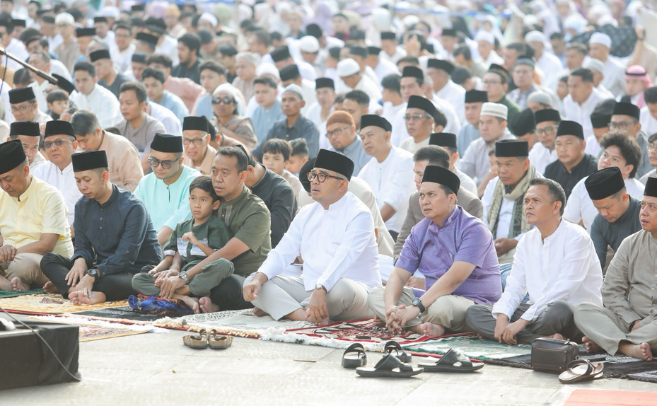 On Eid al-Fitr Momentum, Bandung Mayor Farhan Urges Residents to Wisely Manage Waste