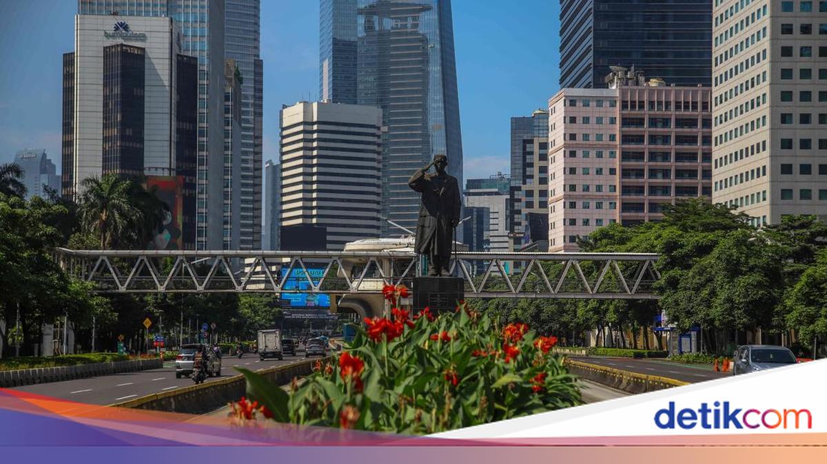 Eid Without Going Home: Jakarta That Comes Back to Us