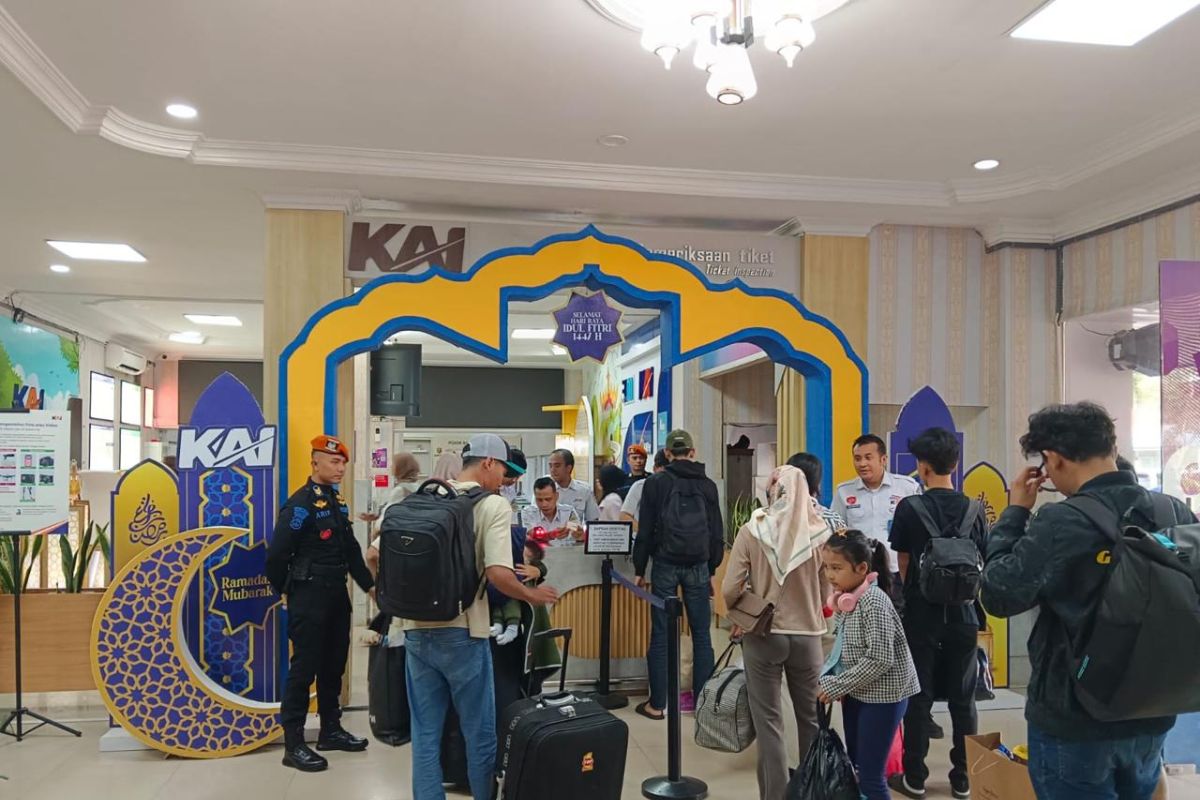 KAI Tanjungkarang records 39,678 passengers during Eid al-Fitr homecoming rush