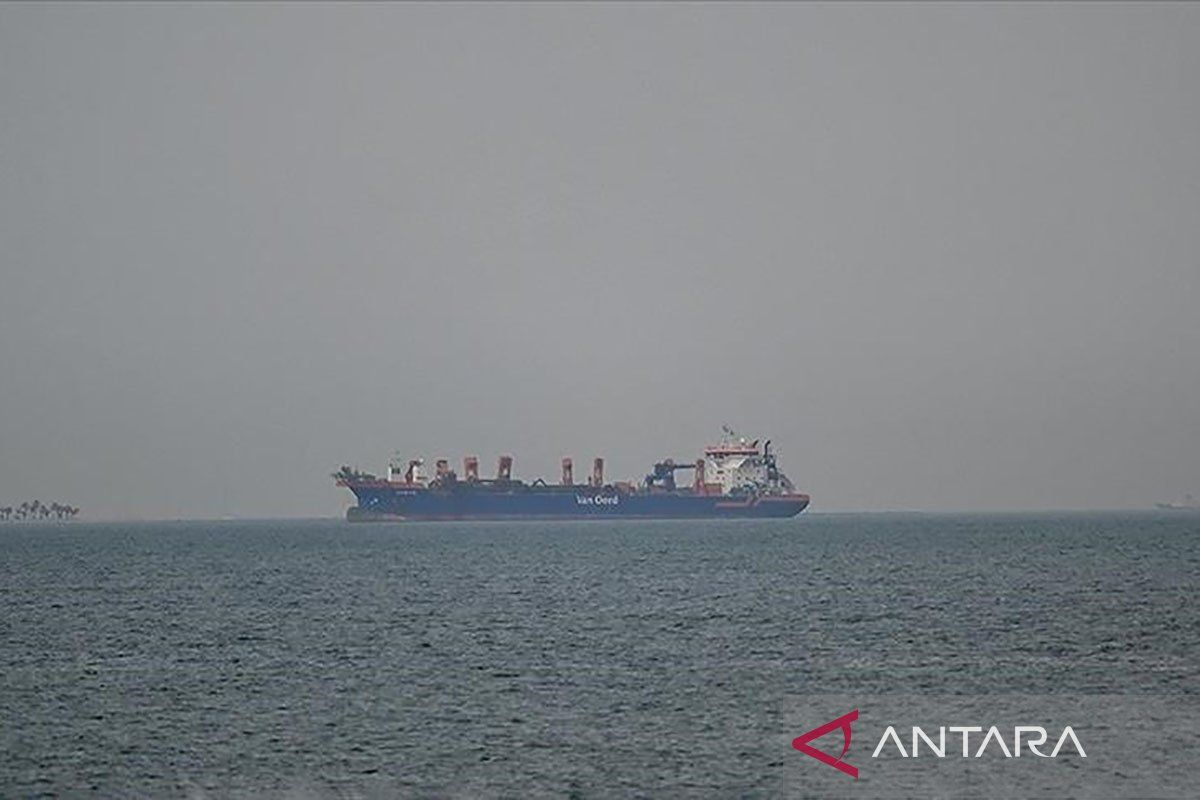 UK and 19 countries commit to securing oil route in Strait of Hormuz