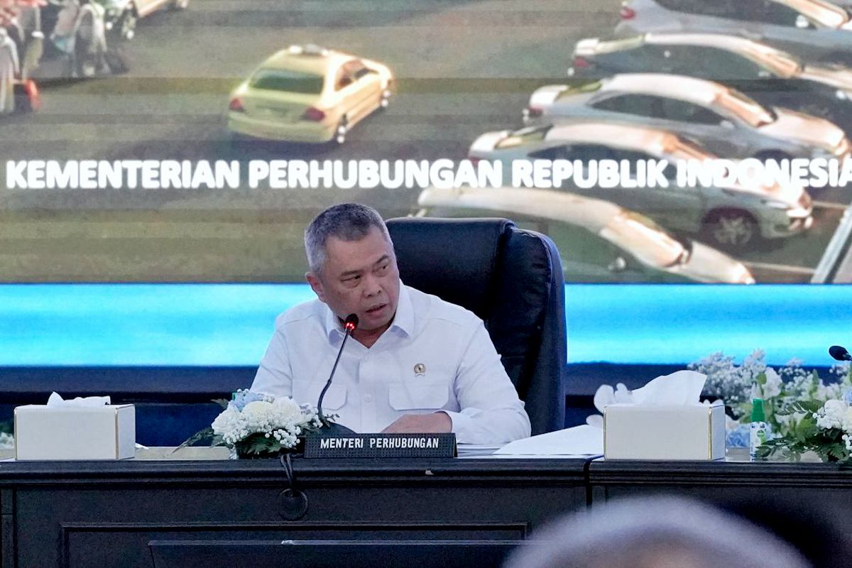 Transport Minister Ensures Smooth Transportation Facilities for Eid Exodus and Return