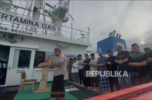 Pertamina Patra Niaga Sailors Celebrate Eid al-Fitr at Sea, Ensuring National Energy Supply Remains Secure