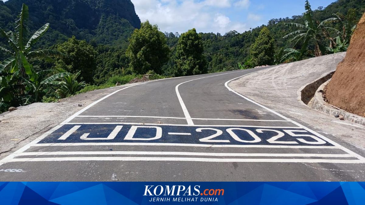 Temporarily Damaged, Mauponggo-Ngera Road Worth Rp 18 Billion Restored to Smooth Condition