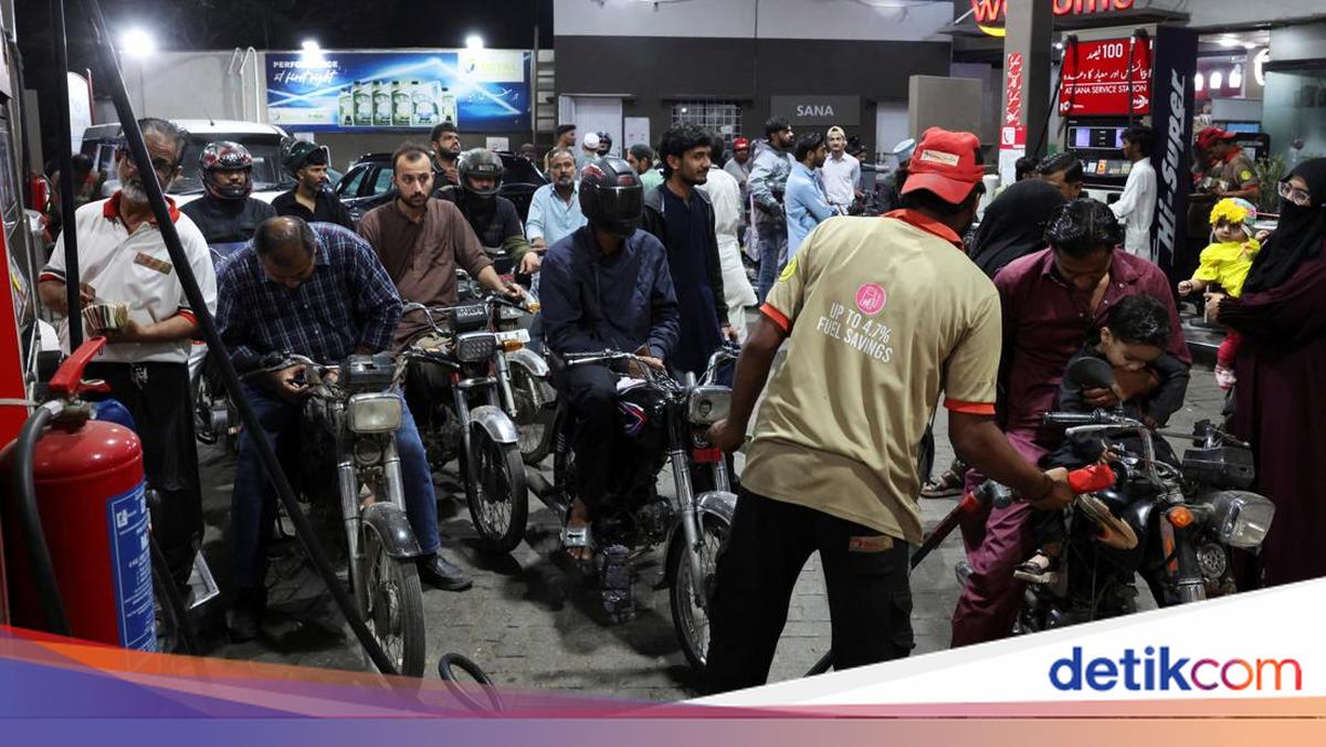 Implementing WFH to Save Fuel Amid War, Indonesia Follows These Countries