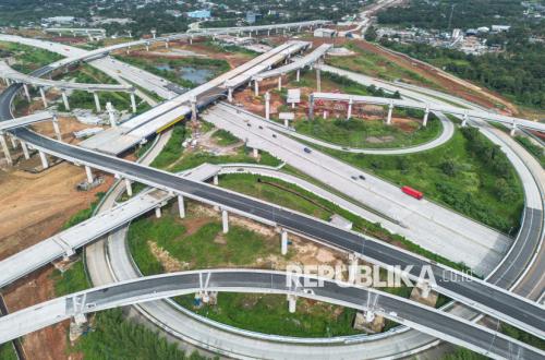 Easing Congestion, Japek II Southern Toll Road Opened Free via Sadang