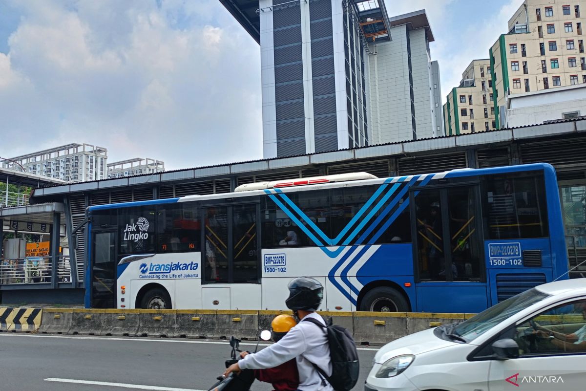 During Eid Holiday, Residents Choose TransJakarta for Trips to Ragunan-Monas