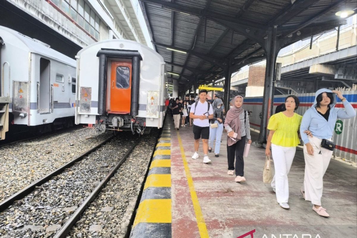 KAI North Sumatra Serves 20,002 Passengers Over Two Days of Eid 2026