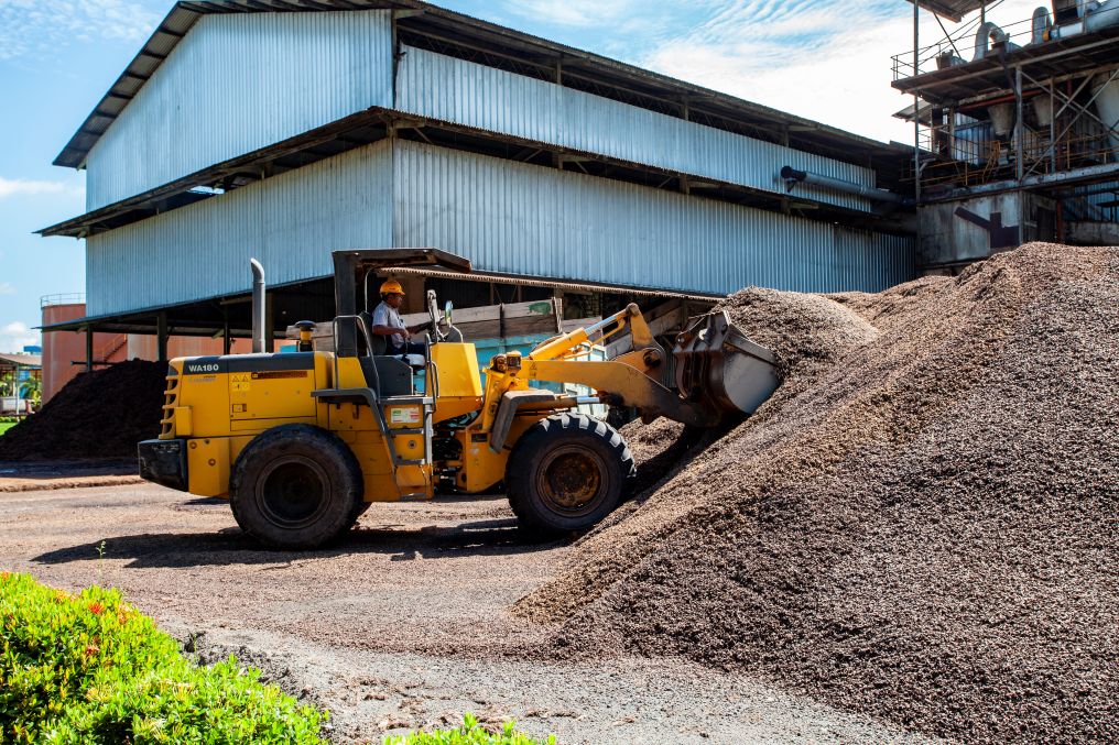 IPB Promotes Utilisation of Palm Oil Waste into Economically Valuable Products