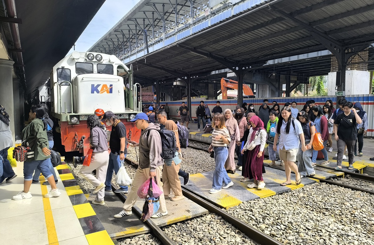 Eid Return Flow: 11,000 Passengers Arrive at Medan Station in 3 Days