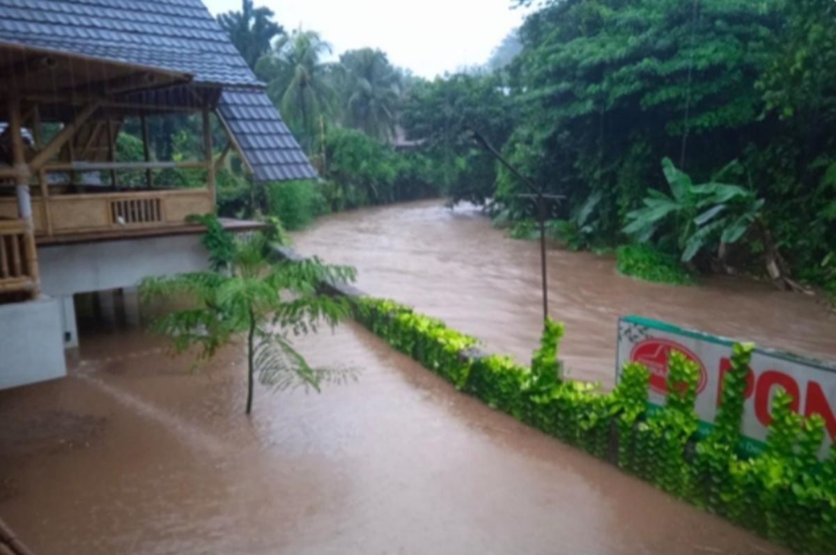 Four River Embankments in Depok Collapse and Erode Due to Extreme Heavy Rain