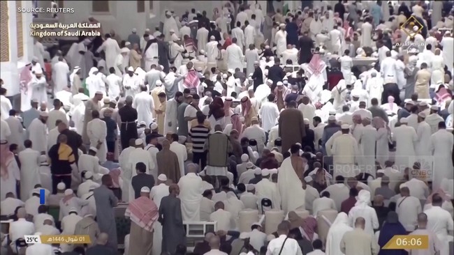 Saudi Arabia Tightens Return Procedures for Umrah Pilgrims, Overstay Risks Sanctions