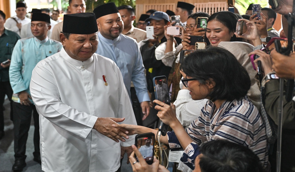 Analyst Views Prabowo's Communication as Egalitarian