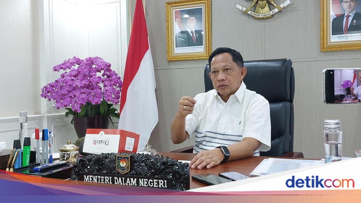 Home Affairs Minister Reveals Five Villages in Aceh and North Sumatra Completely Wiped Out by Floods
