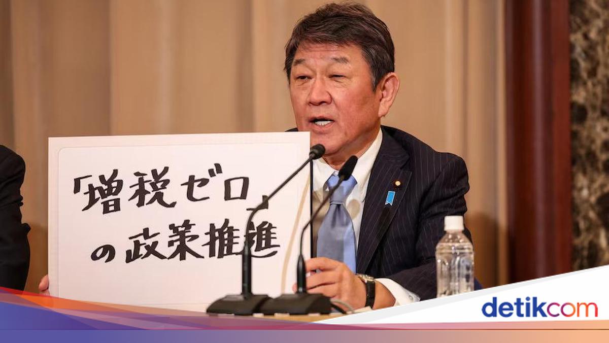 Iran Ready to Escort Ships Through Strait of Hormuz, Japanese Foreign Minister Says This