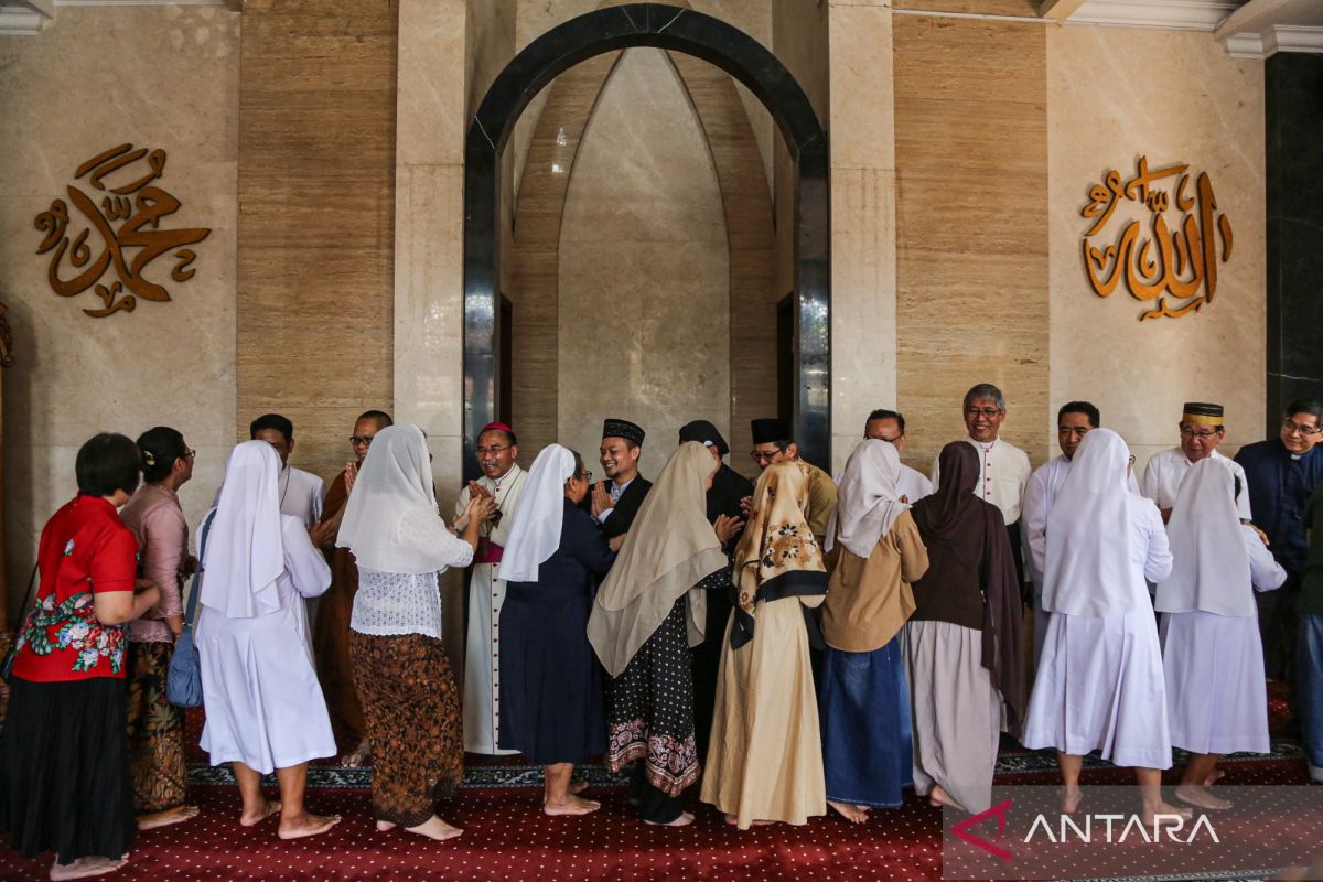 Holidays and Strengthening Family Functions