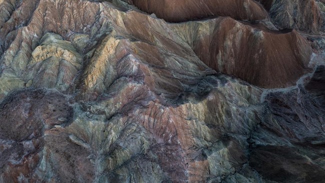 The Arabian Plate: Why Is It "Destined" to Be the World's Secret Hydrocarbon Repository?