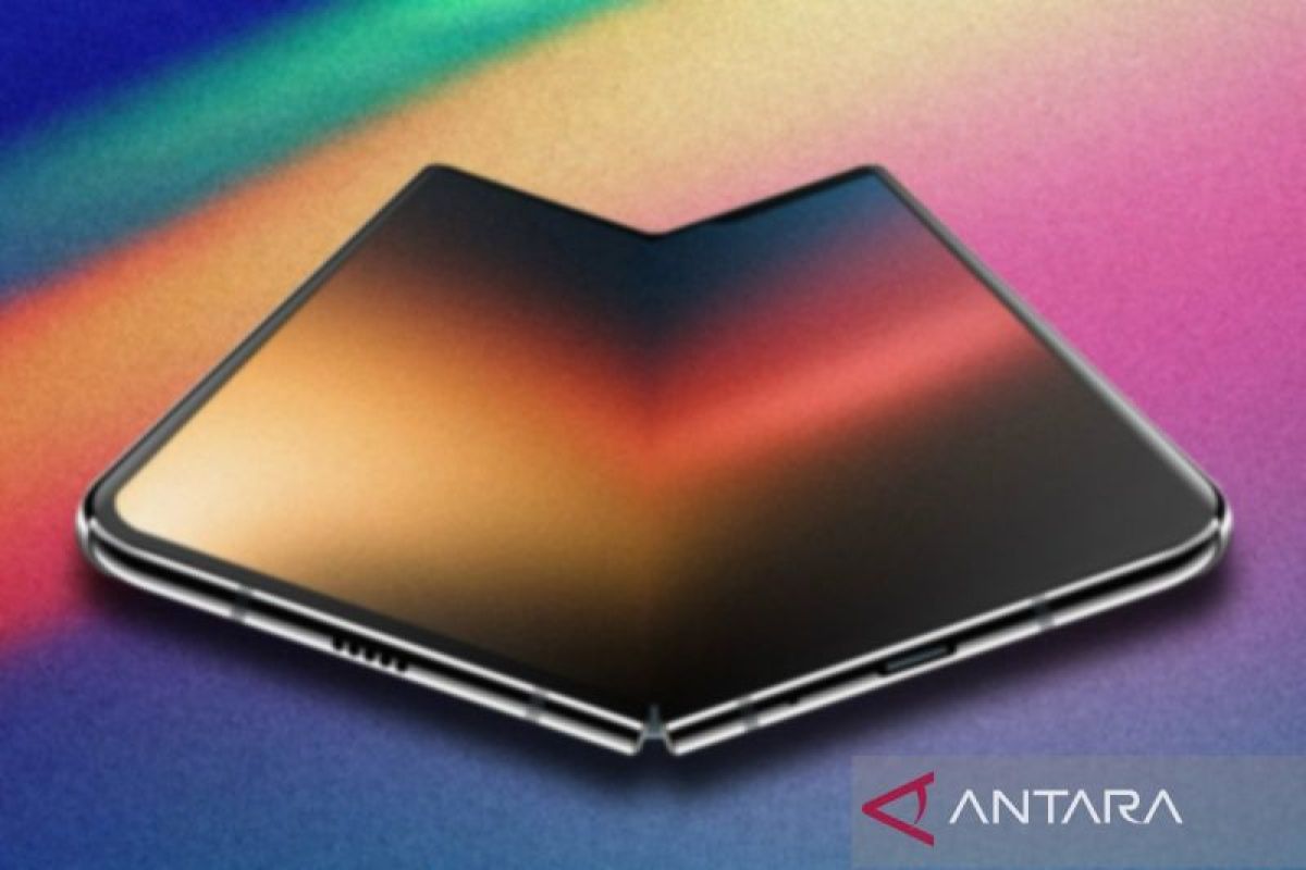 Apple's Rumoured iPhone Fold to Use Layered Glass to Reduce Screen Creases