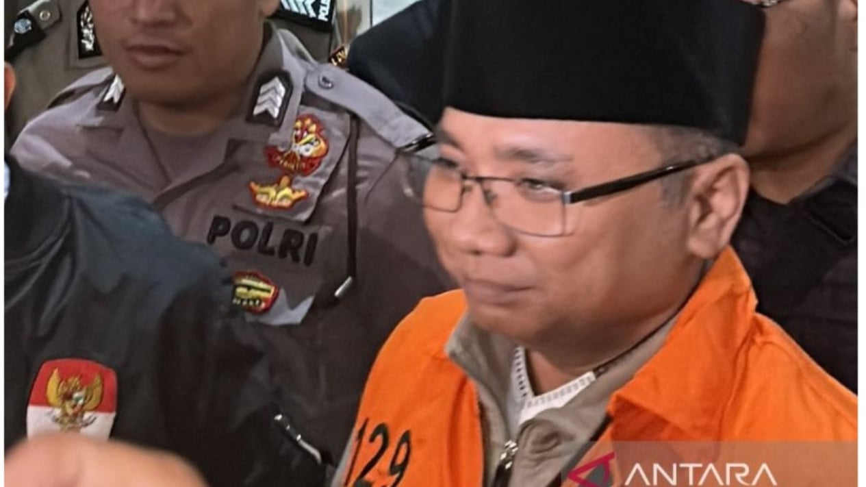 Ending House Arrest, Yaqut to Be Processed Back to KPK Detention Centre