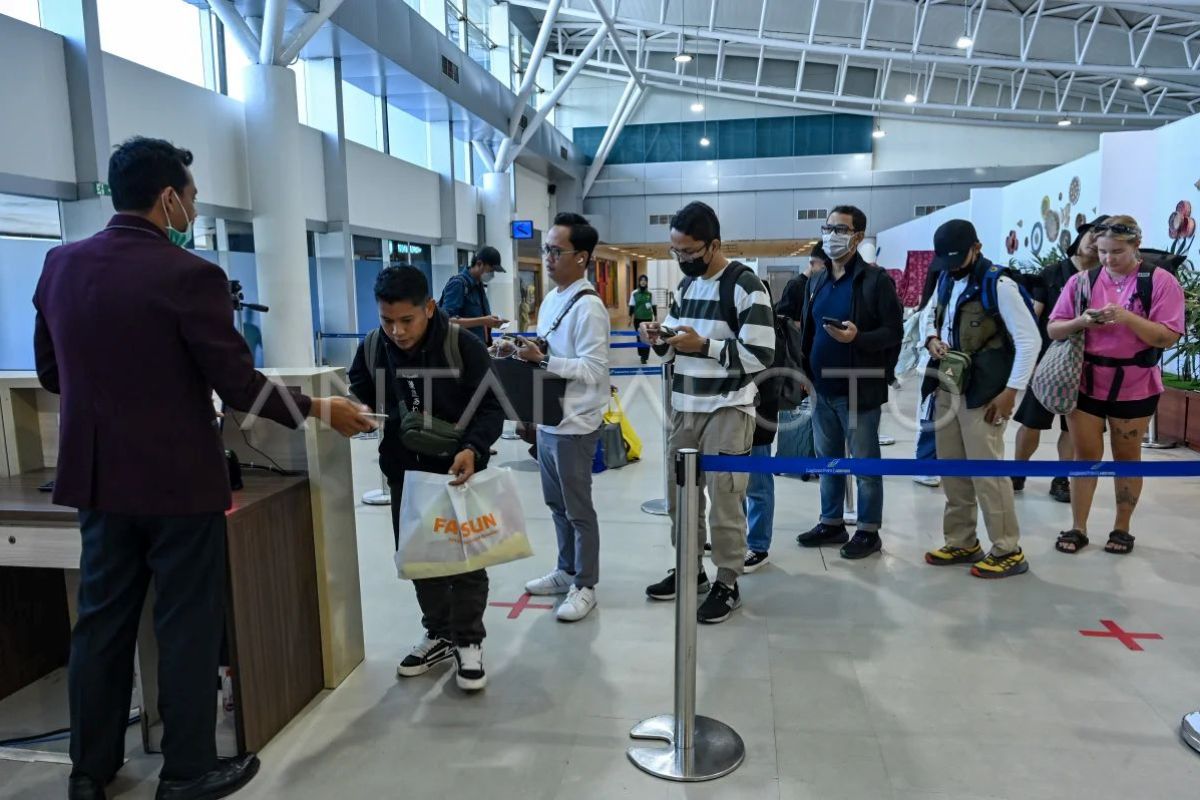 The Pulse of Return at the End of Eid