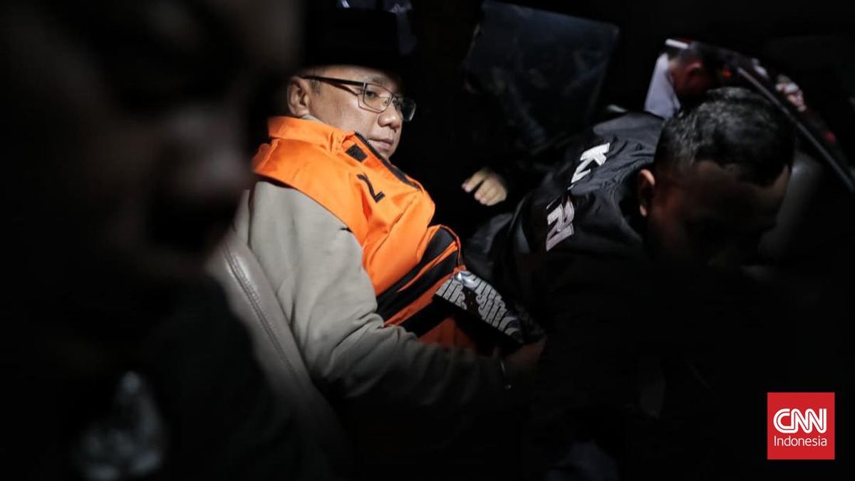 KPK Still Examining Yaqut Before Returning Him to Detention