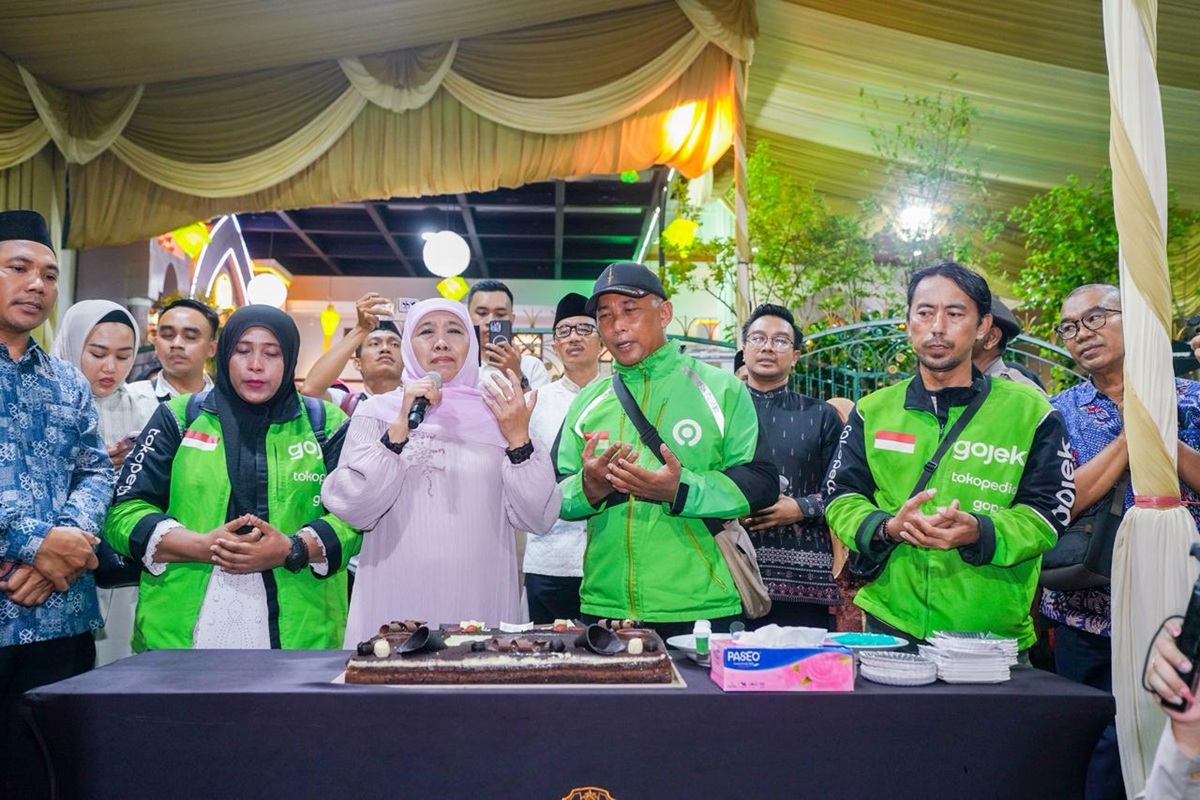 Governor Khofifah Concludes Idul Fitri 1447 H Riyayan Series with 250 Online Motorcycle Taxi Drivers, Emphasising Care and Appreciation for Informal Sector Workers