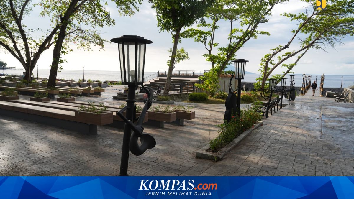 Managed by Ministry of Public Works, Malalayang Now Boasts 2-Kilometre Beach Walk