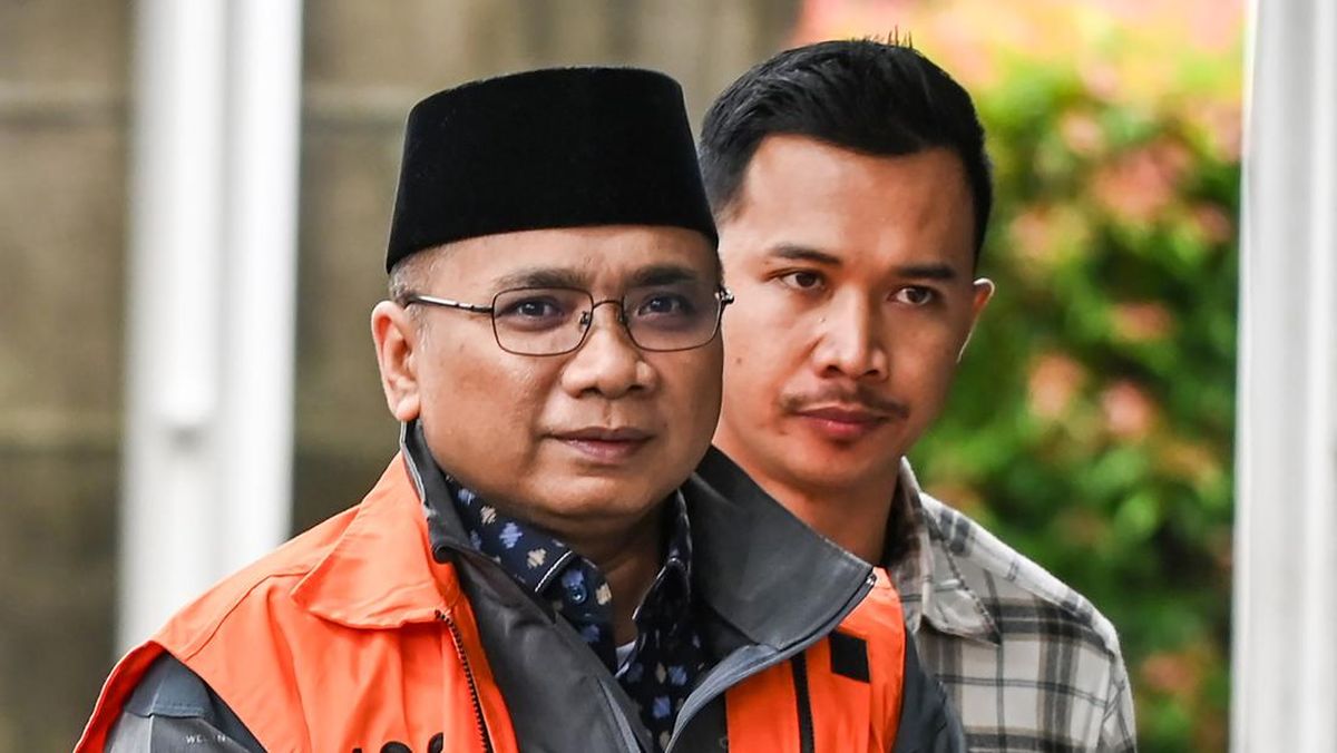 Back in the Orange Vest: Yaqut Returned to KPK Detention