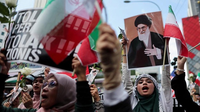 Iranian Elite Falls, Here Are the 10 Key Figures Now in Control