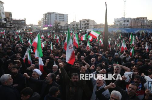 Is US-Israel Aggression Truly Causing Cracks in Iran?