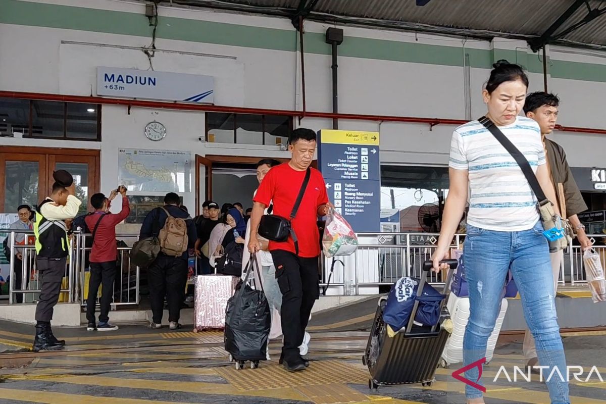 Madiun Railway Division Records 300,542 Passengers During Eid Period 11-24 March 2026