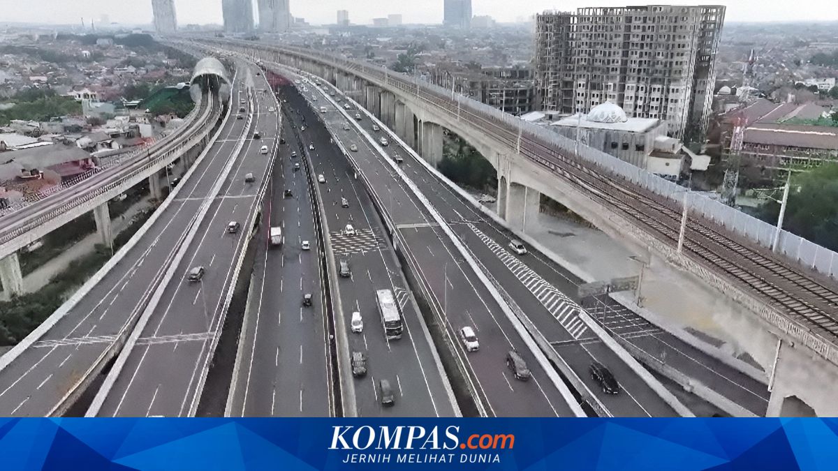 Vehicle Volume on MBZ Toll Road Towards Jakarta Reaches 56,000 as Return Traffic Begins