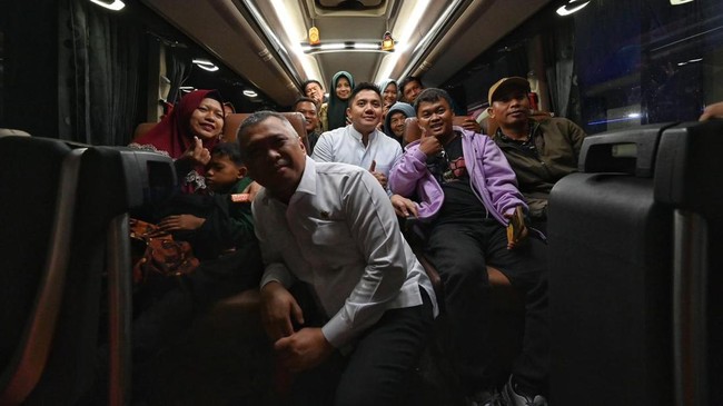 Cabinet Secretary Teddy and Transport Minister Make Midnight Visit to Pulo Gebang, What's Going On?