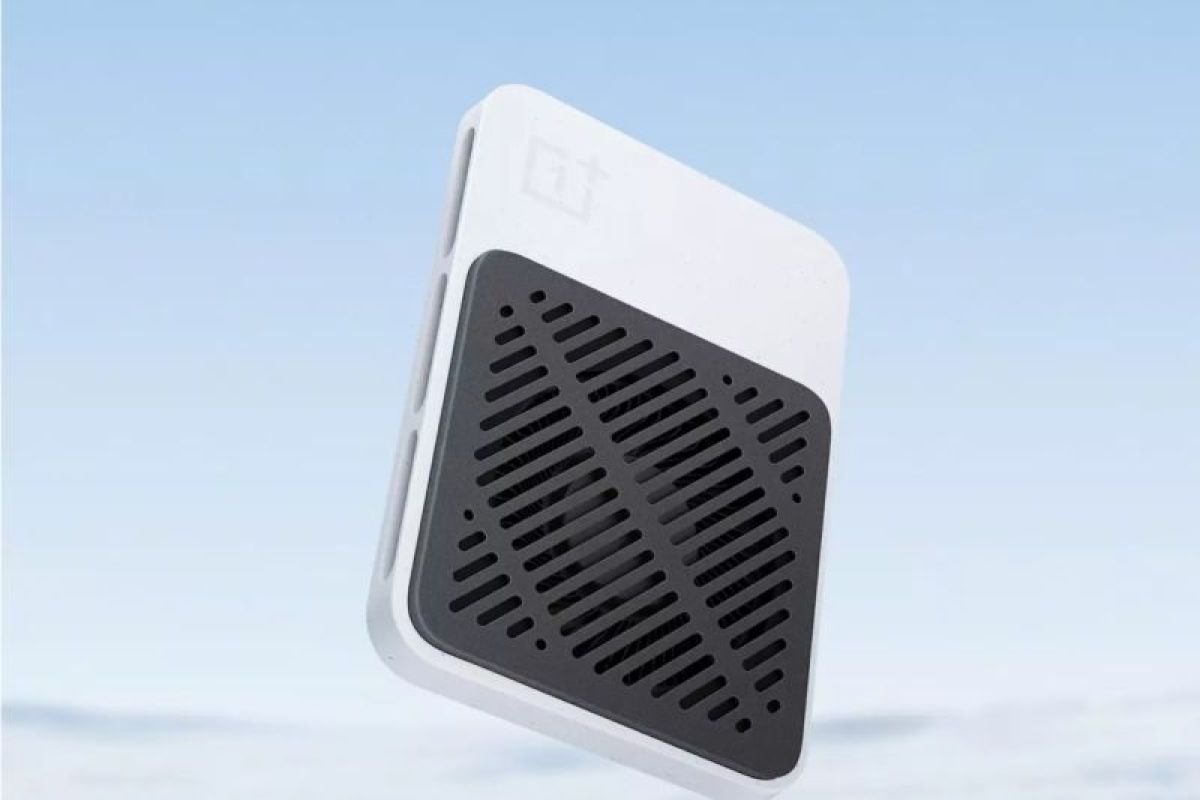 OnePlus launches world's thinnest magnetic smartphone cooler