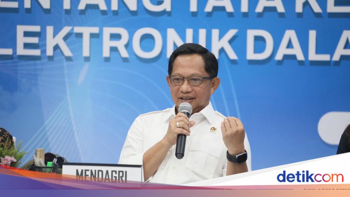 Home Affairs Minister Reveals Prabowo's Ministers Have Agreed on One Day of WFH Per Week