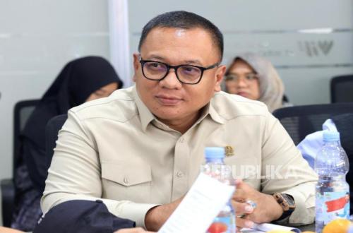 Wise Filtering of Information in the Post-Truth Era