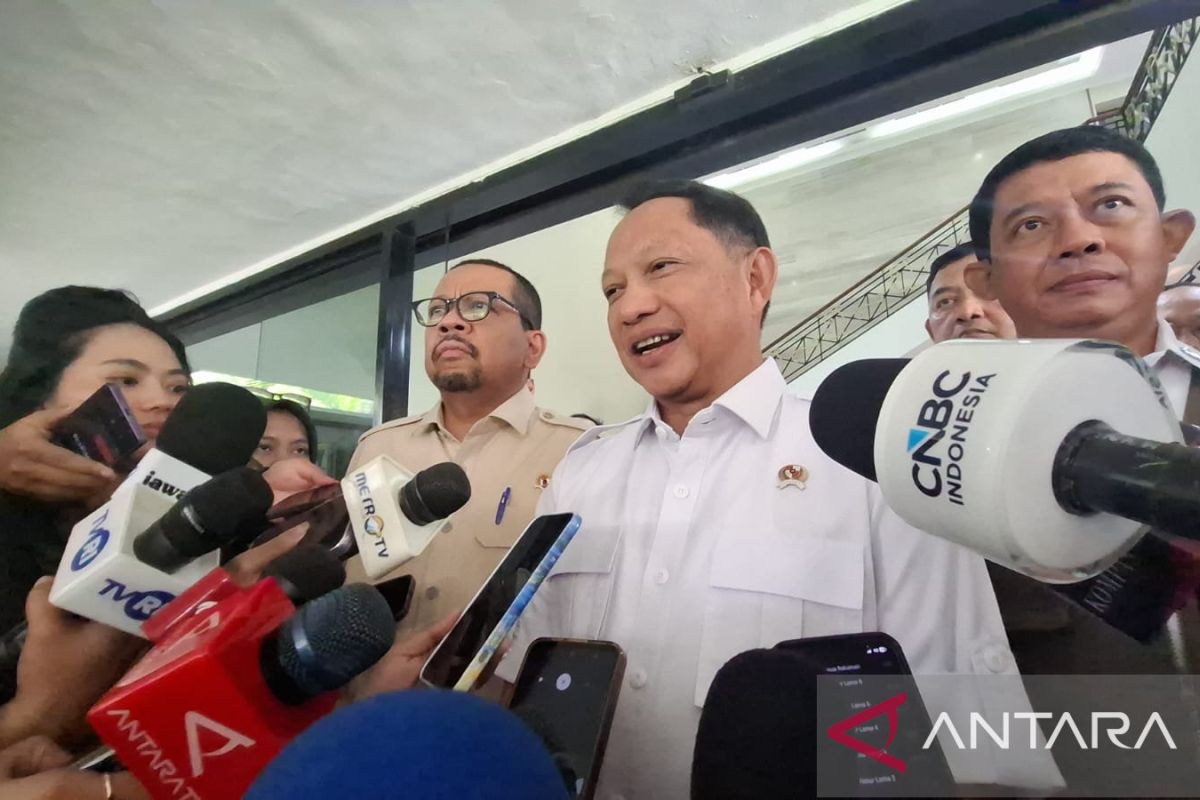 Discussions on WFH: Interior Minister Ensures Essential Services Will Continue