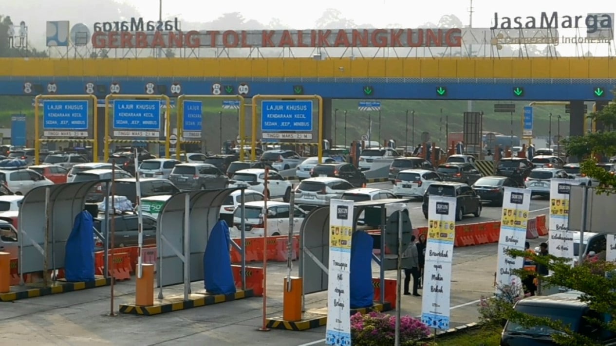 Eid Return Traffic: One-Way from Kalikangkung Toll Gate KM 414 in Effect