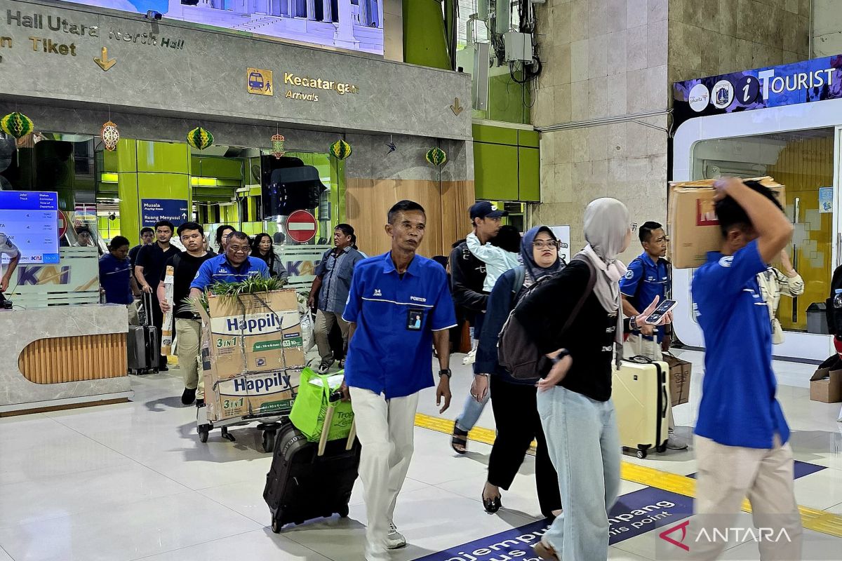 KAI urges passengers to arrive early at stations to anticipate queues