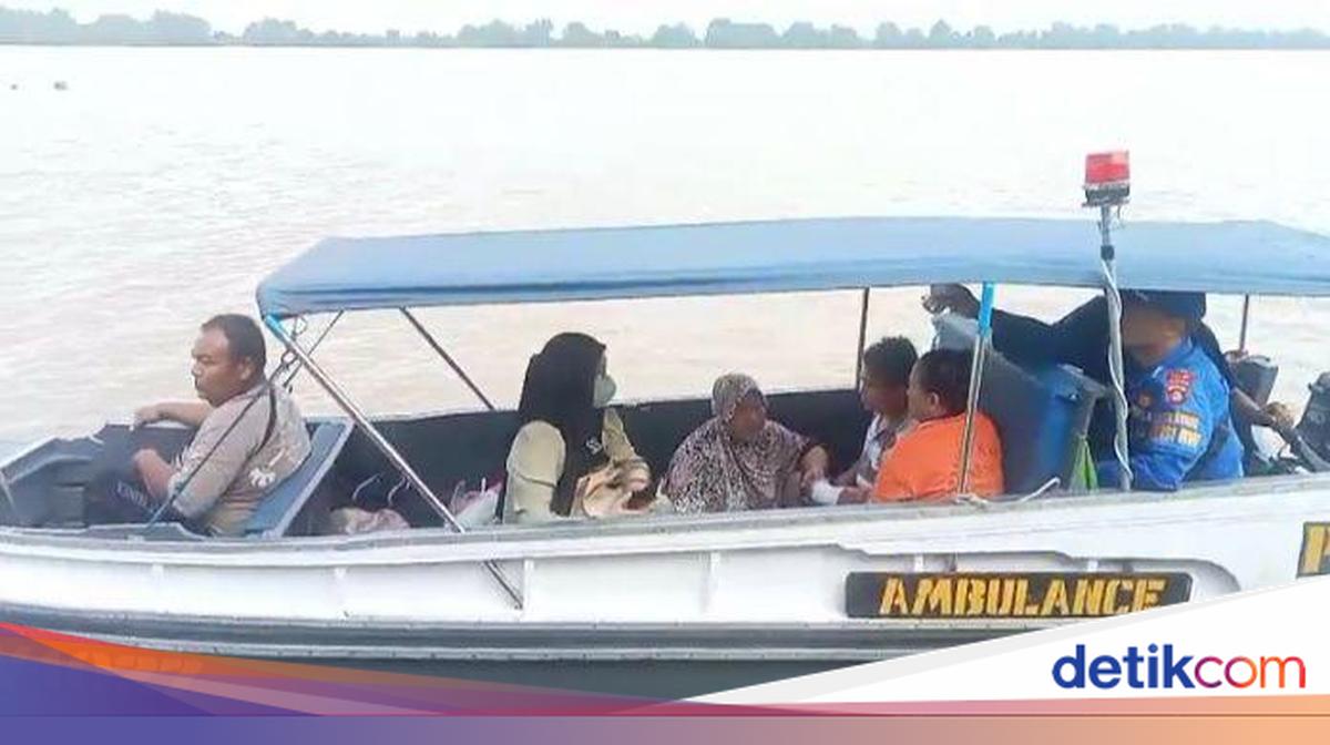 South Sumatra Police Launch Floating Ambulance for Emergency Medical Access in Waterway Areas