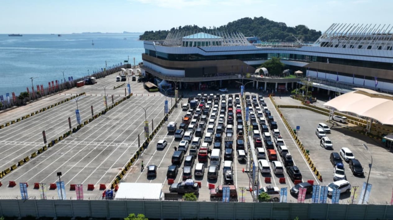 ASDP Records 128,821 Passengers Crowding Bakauheni Port During Peak Return Flow of 2026 Eid al-Fitr